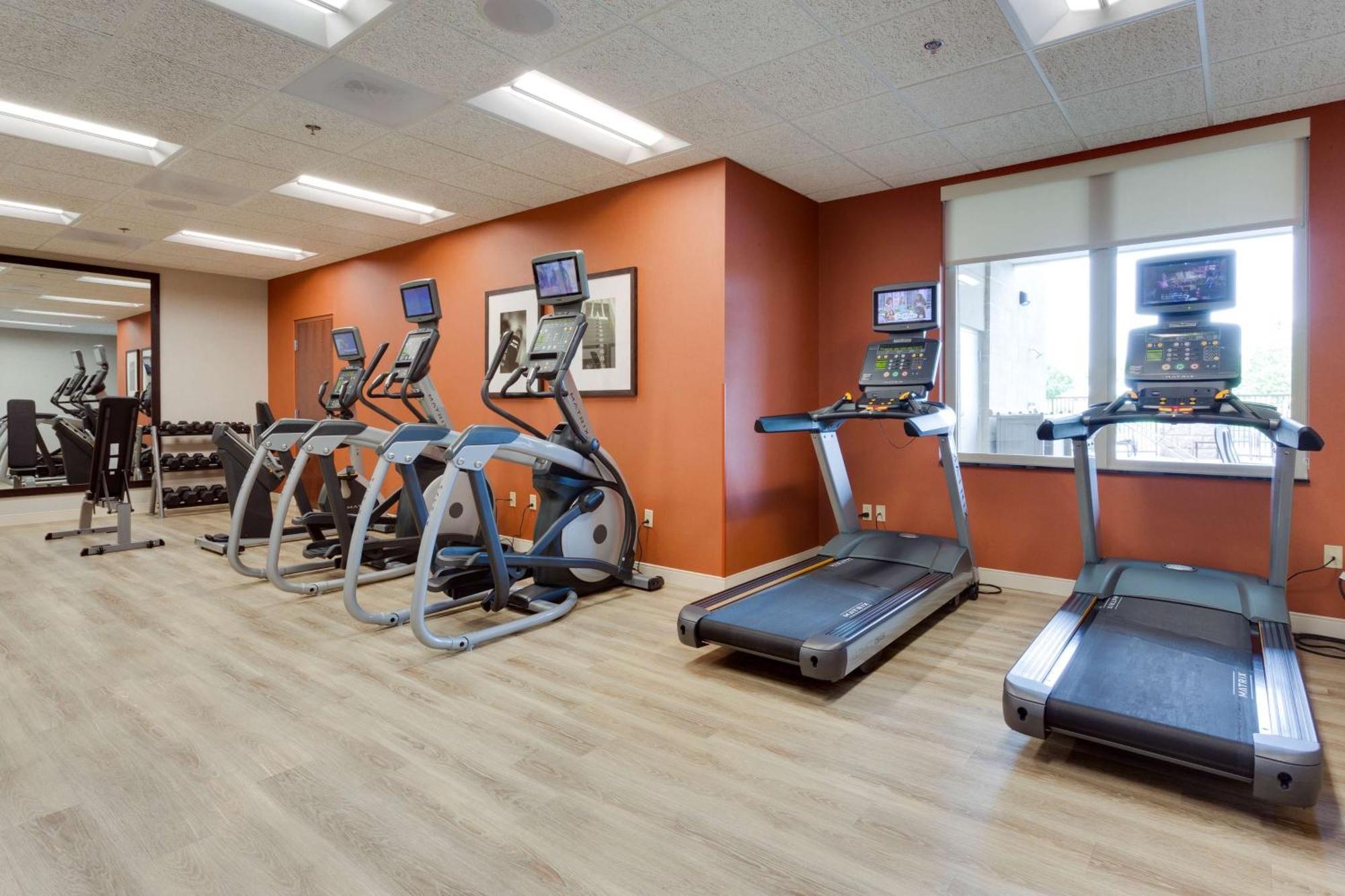 Drury Inn & Suites Fort Myers Airport Fgcu ภายนอก รูปภาพ