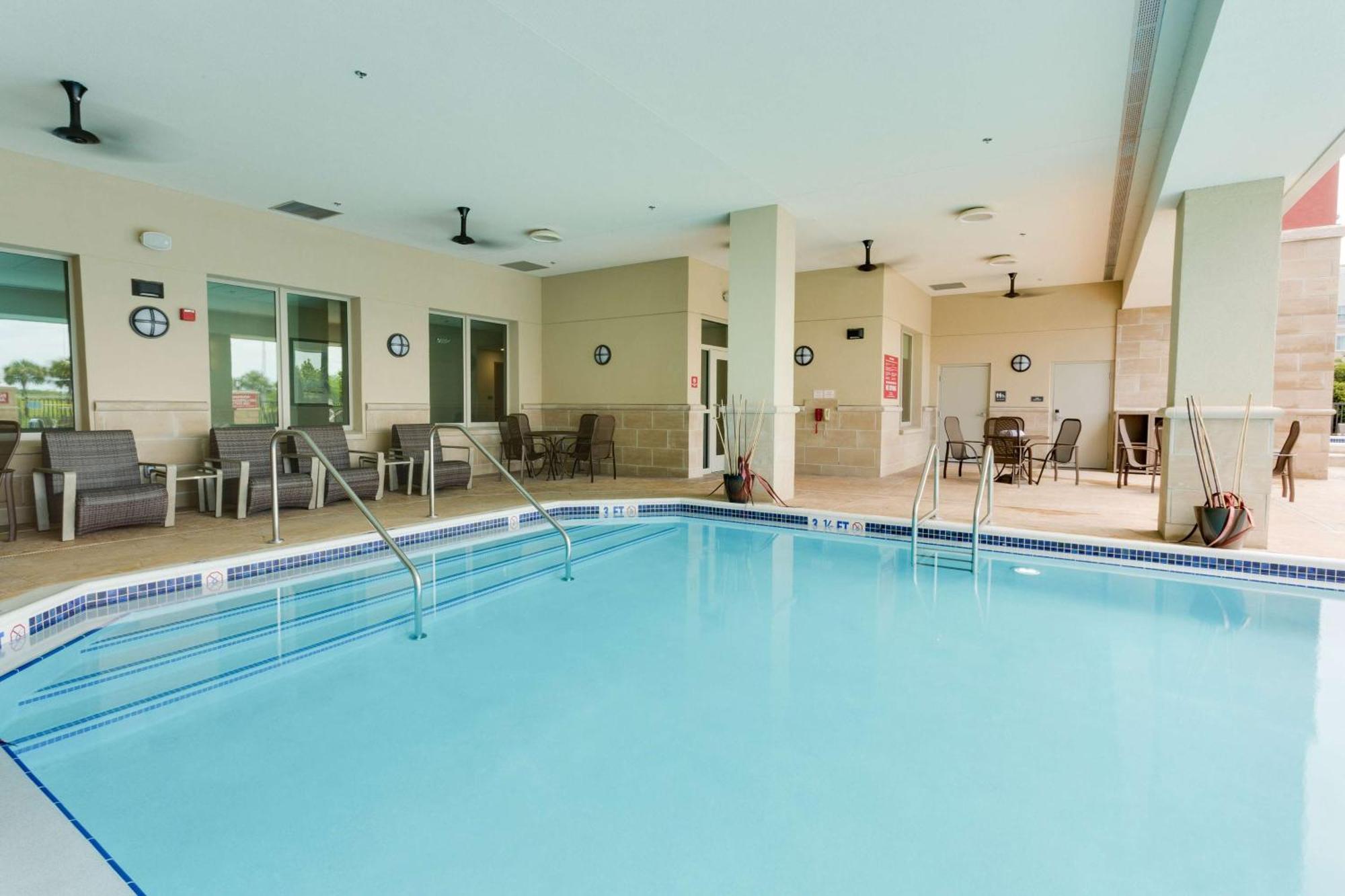 Drury Inn & Suites Fort Myers Airport Fgcu ภายนอก รูปภาพ
