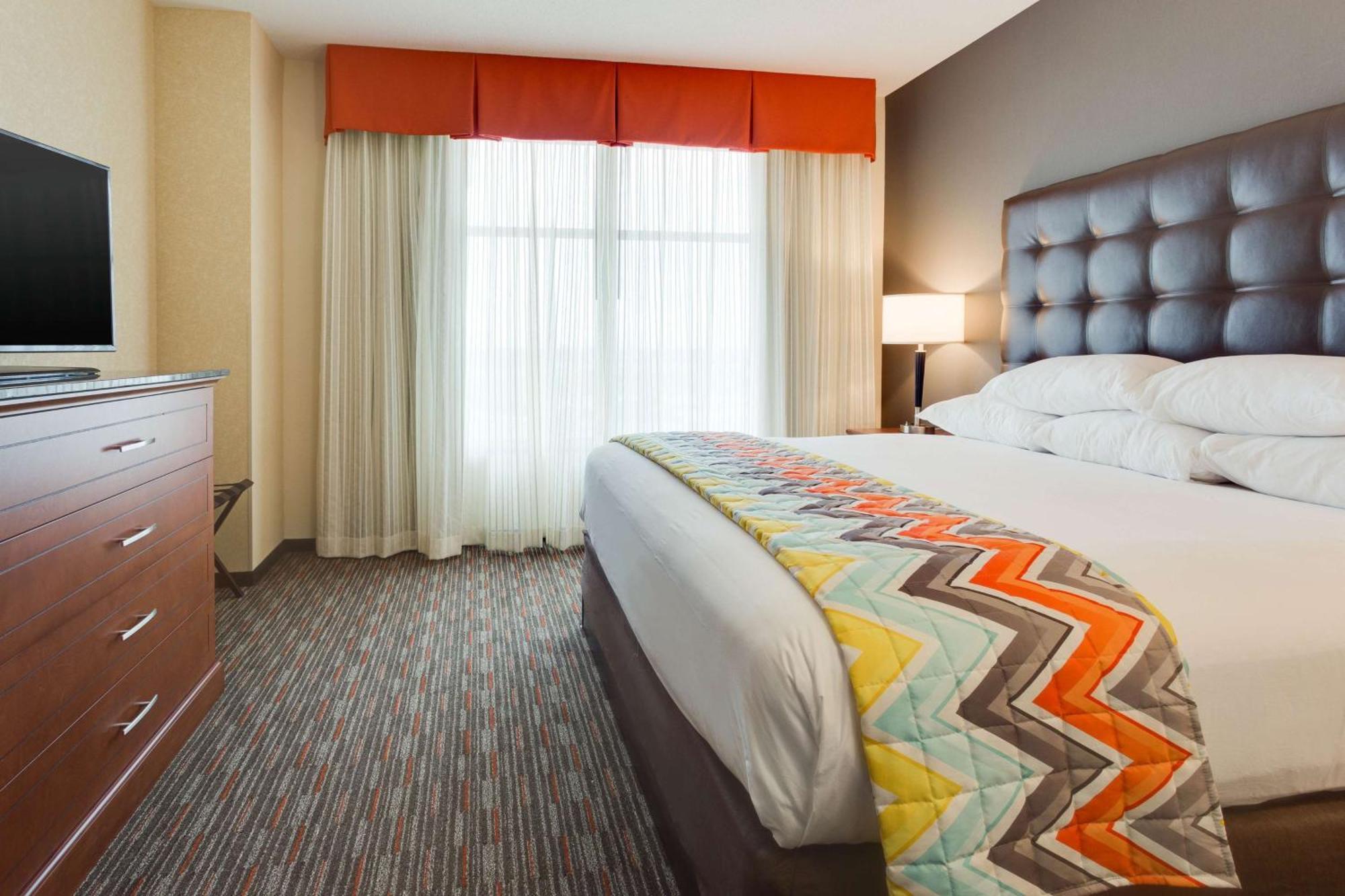 Drury Inn & Suites Fort Myers Airport Fgcu ภายนอก รูปภาพ